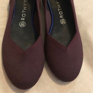 Rothys Plum Roundtoe flats 9.5
